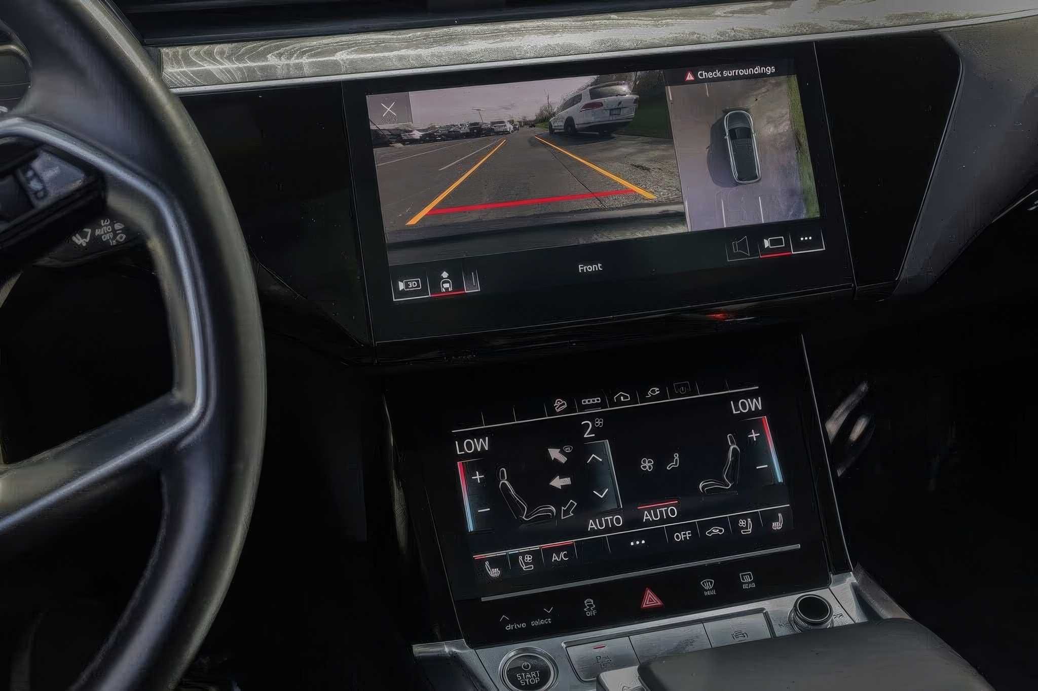 2022 Audi e-tron Premium Plus quattro