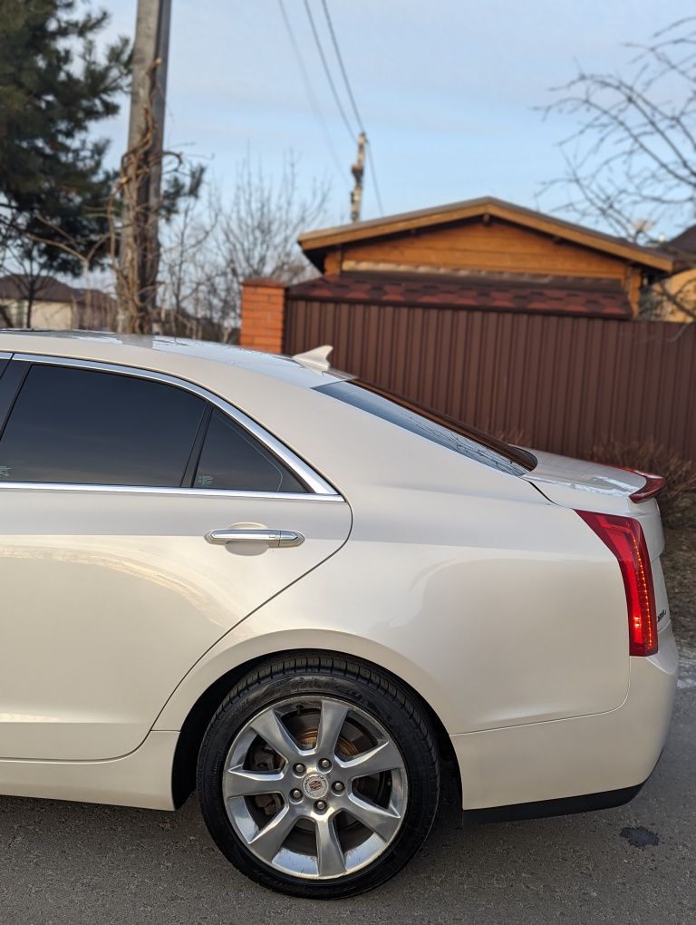 Cadillac ats 2.0 turbo 4wd 2013 luxury