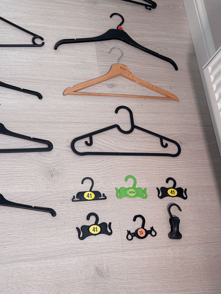 Wieszaki zestaw komplet 15 sztuk wieszak drewniany plastikowy na buty