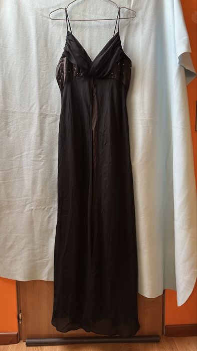 Czarna długa elegancka sukienka