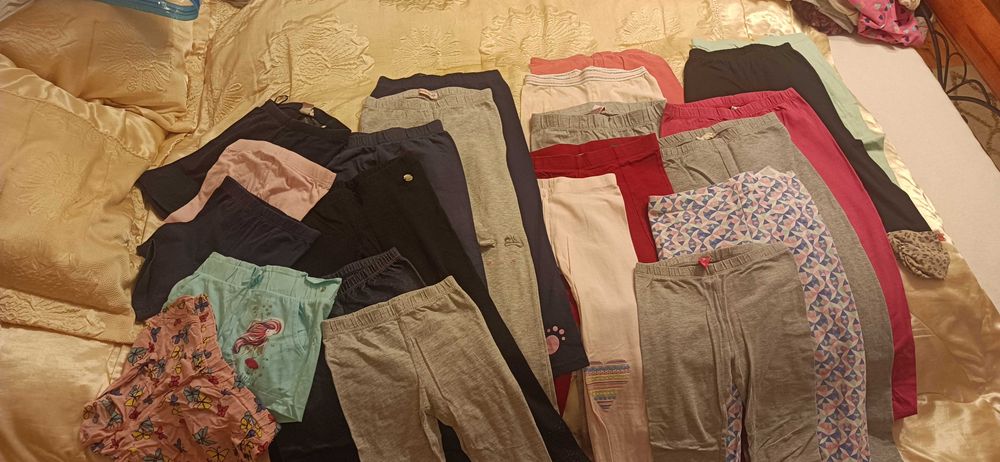 Zestaw bawełnianych legginsów 17 szt. I spodenek 6 szt.