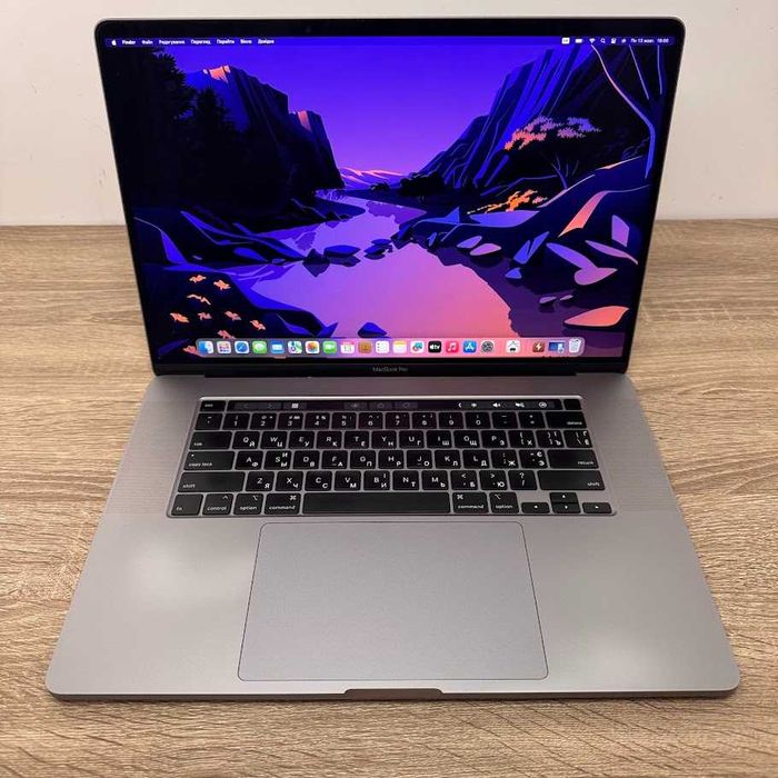 MacBook Pro 16" i9 / 16Gb DDR4 / SSD 1000Gb / Radeon 5500m (код:M0733)