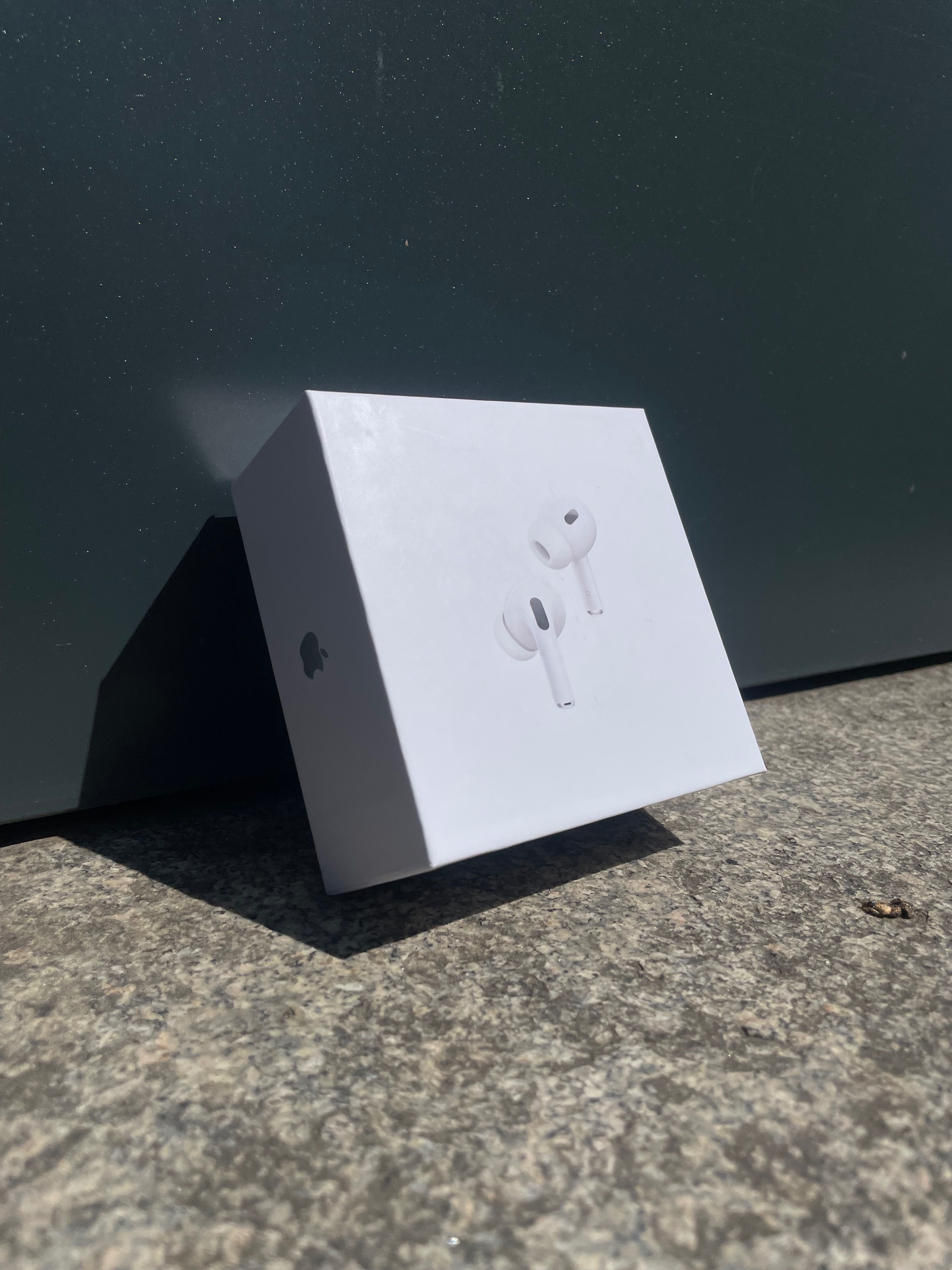 AirPods Pro 2 + подарунок