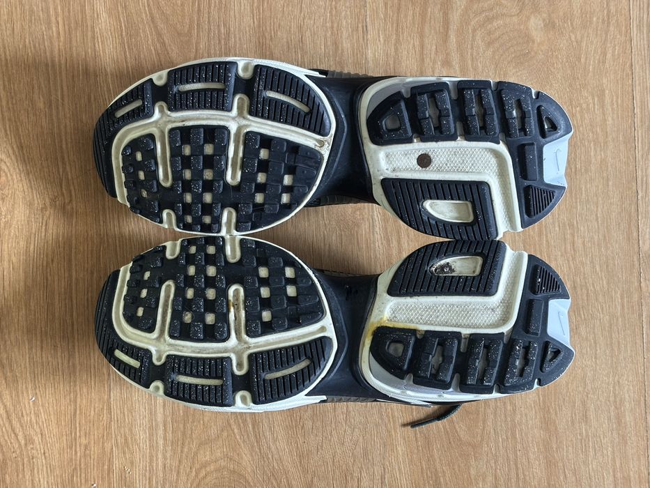 Nike V2K Run tamanho 44