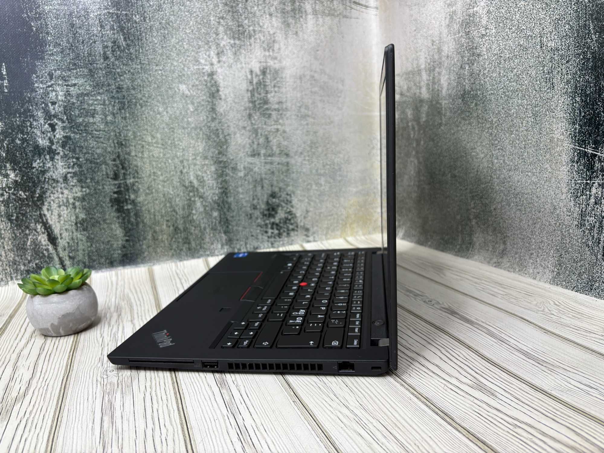 Ноутбук Lenovo ThinkPad T14 Gen 2|14"|i5-1135G7|8GB|SSD 256GB|Гарантія