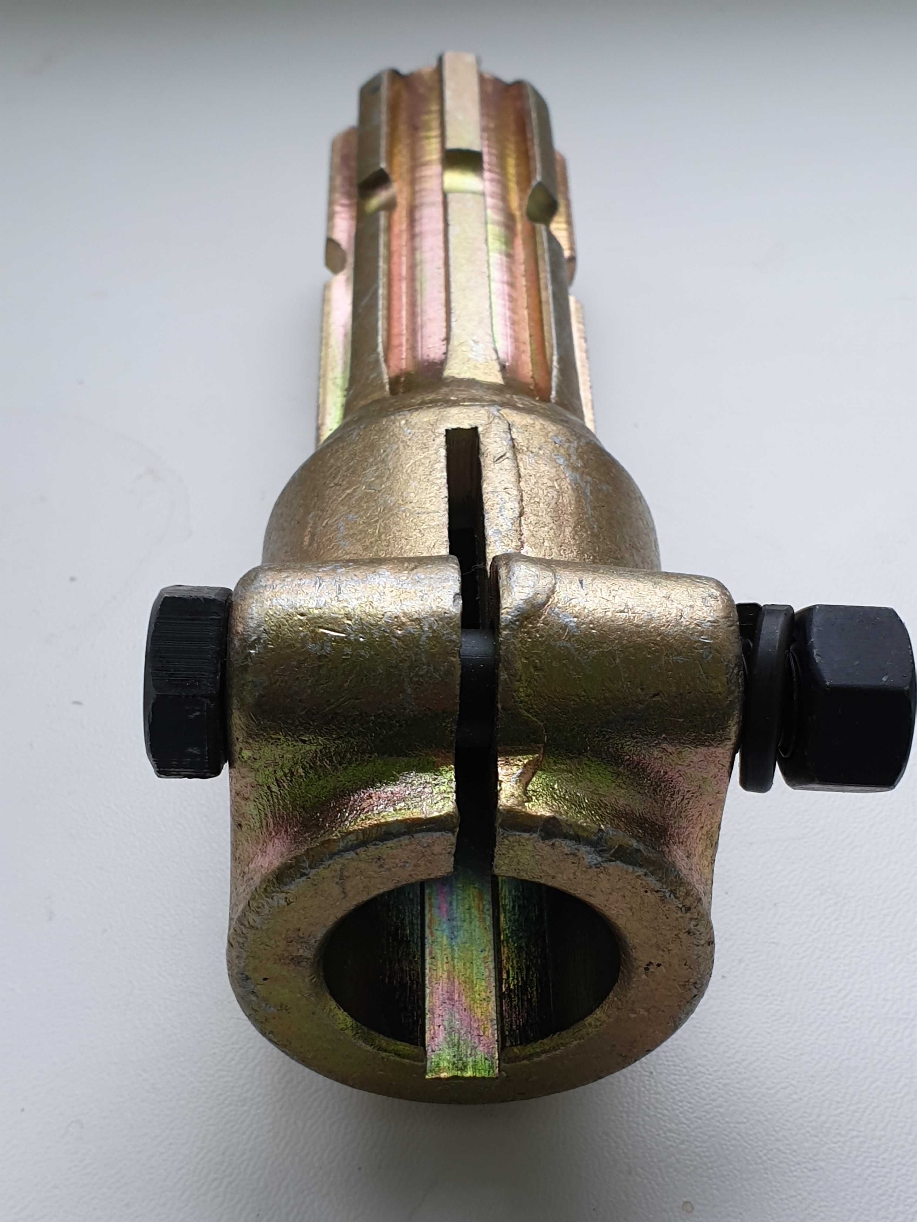 Перехідник карданного валу (втулка 30 мм, вал 6 шліців)