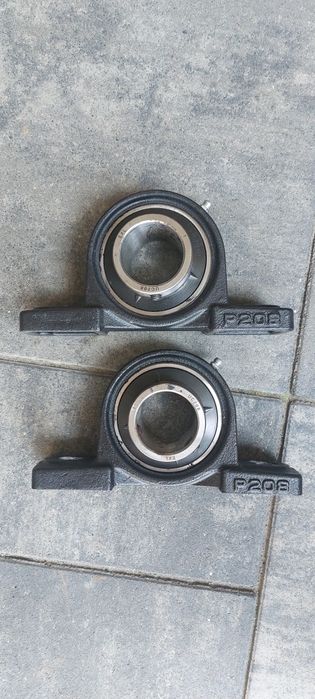 Łożyska ucp 208 w oprawie 2szt