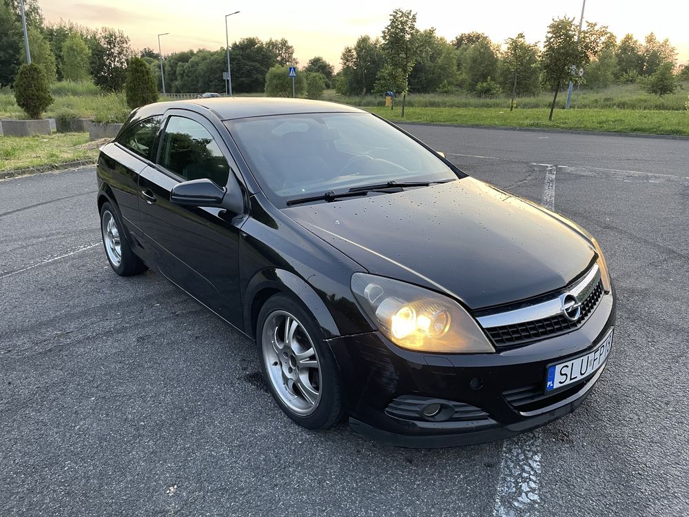 Opel astra h gtc