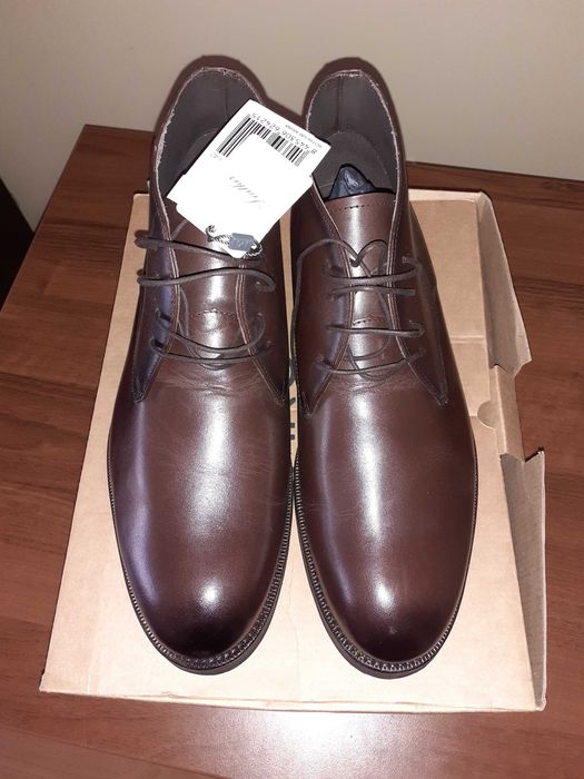 ЧЕРЕВИКИ шкіряні, демісезонні, р.42. Нові