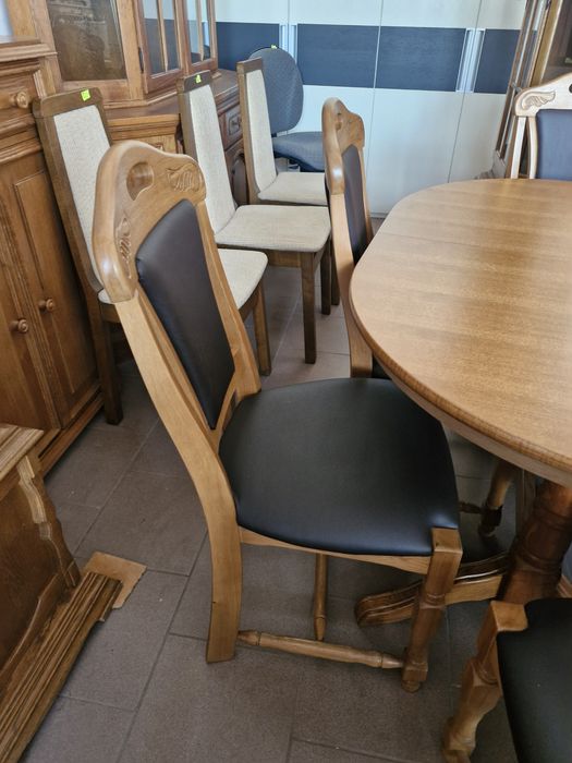 Stół owalny rozkładany 130-175 cm szer. 95 cm + 6 krzeseł skóra