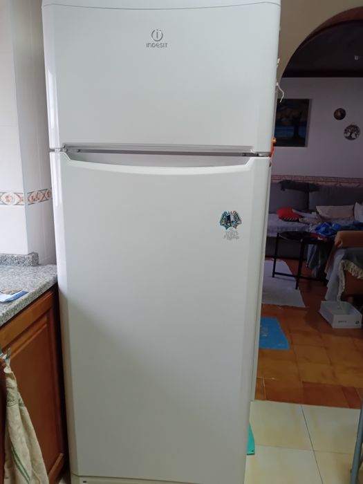 Frigorifico branco Indesit