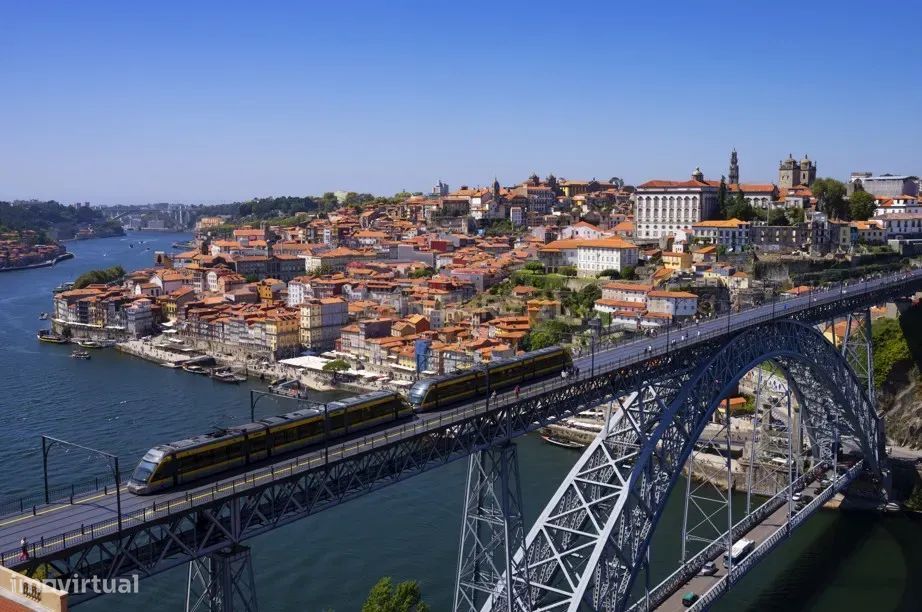 Prédio à Venda no Coração do Porto – Excelente Oportunidade de Investi