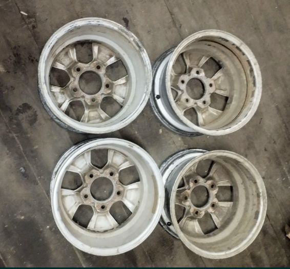 Продам диски Нива R15 5х139.7 уаз Шеви Волга Собол patriot 15 4х4 2121