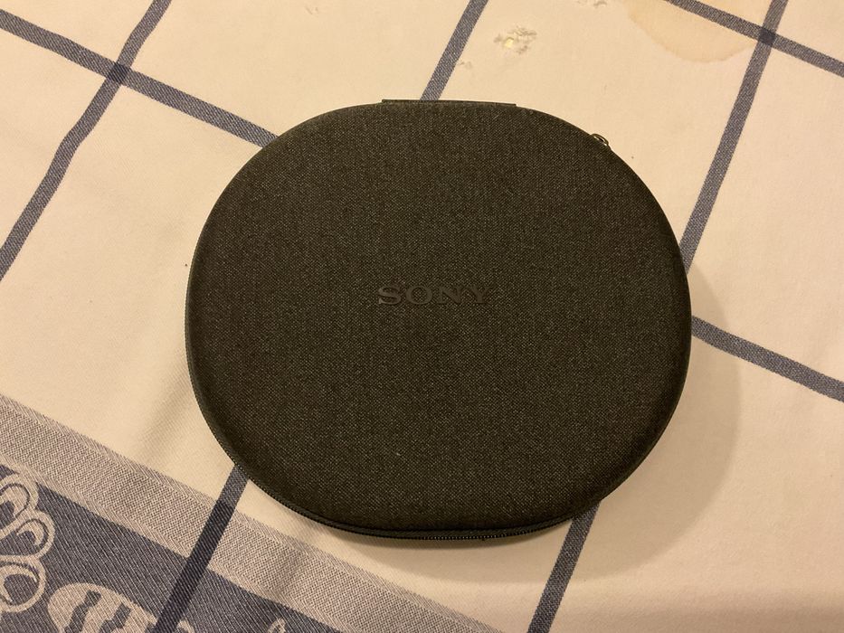 Sony ULT Wear Headphones cinzentos