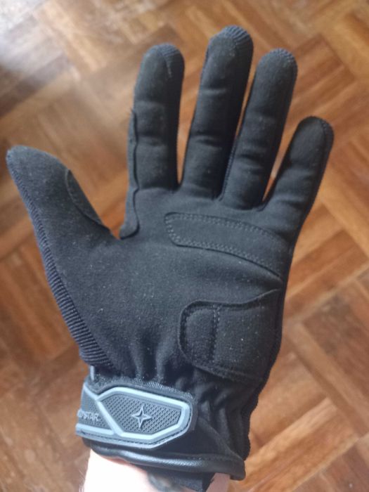 Luvas novas gold star  pretas