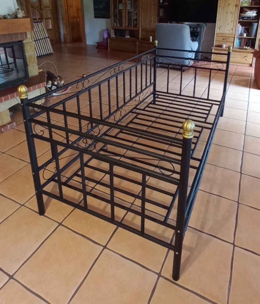 Łóżko metalowe czarne 90x200cm