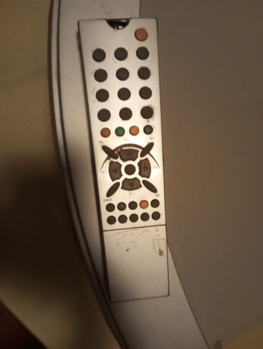 Televisão antiga usada