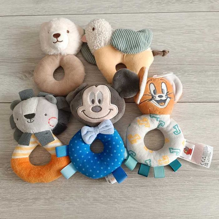 Zabawki grzechotki zestaw paka