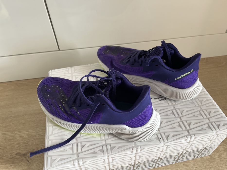 NB New Balance Fuel Cell Prisma rozmiar 37