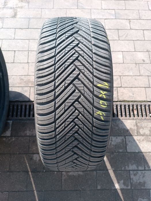 225/45R17  Hankook Kinergy 4S2 4-seasons