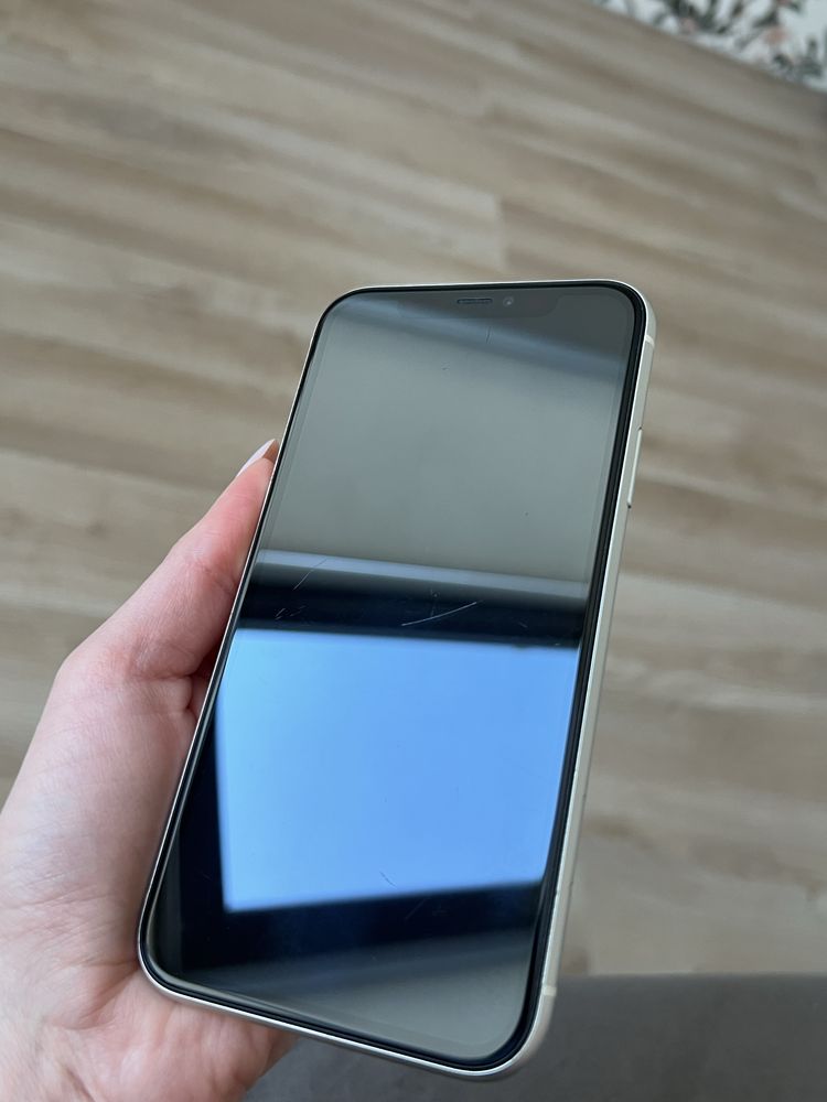 iPhone 11, 64 gb White