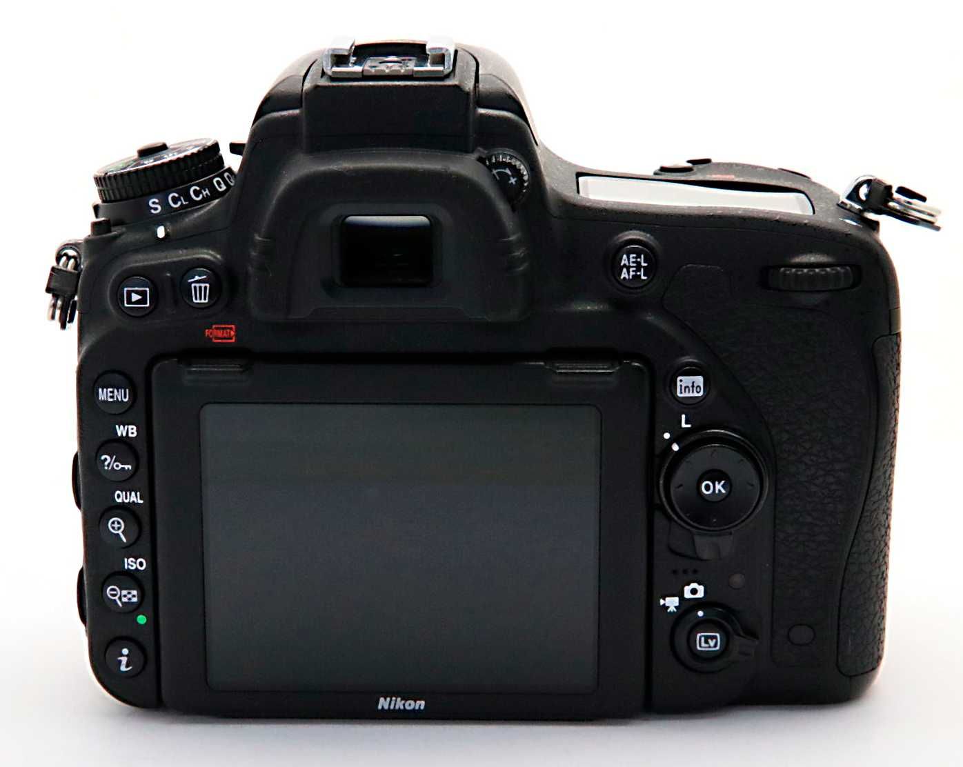 NIKON D750 com bateria e correia