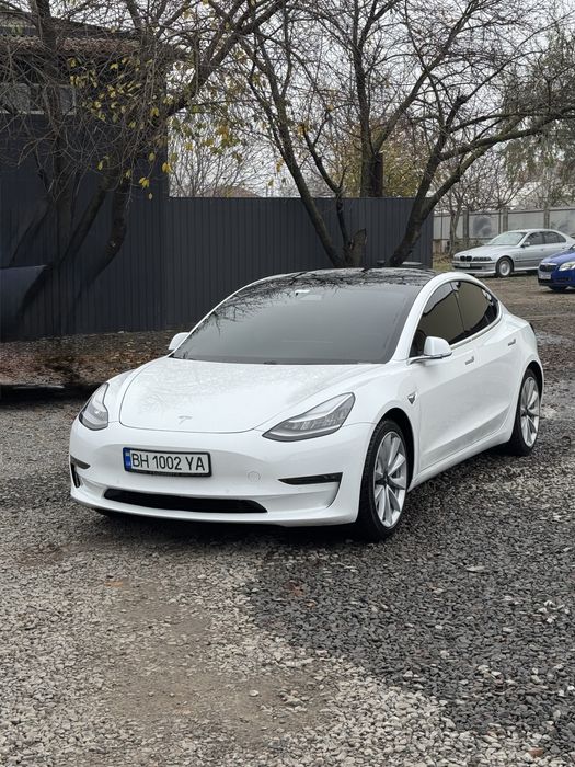 Tesla Model 3 Standart plus