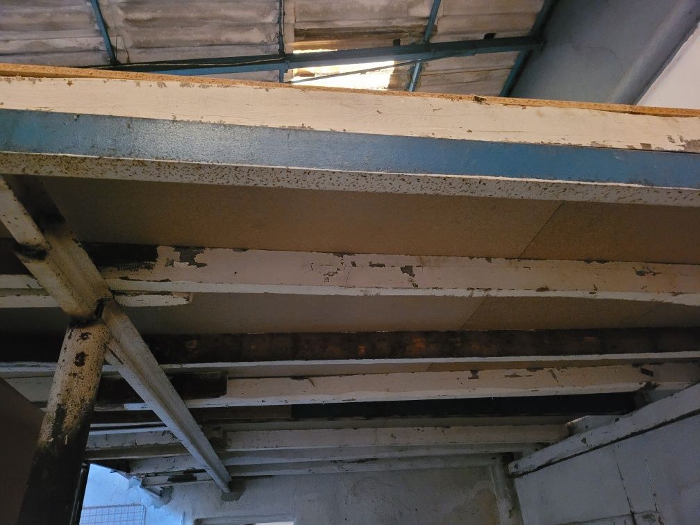 Vendo mezzanine com 13m2