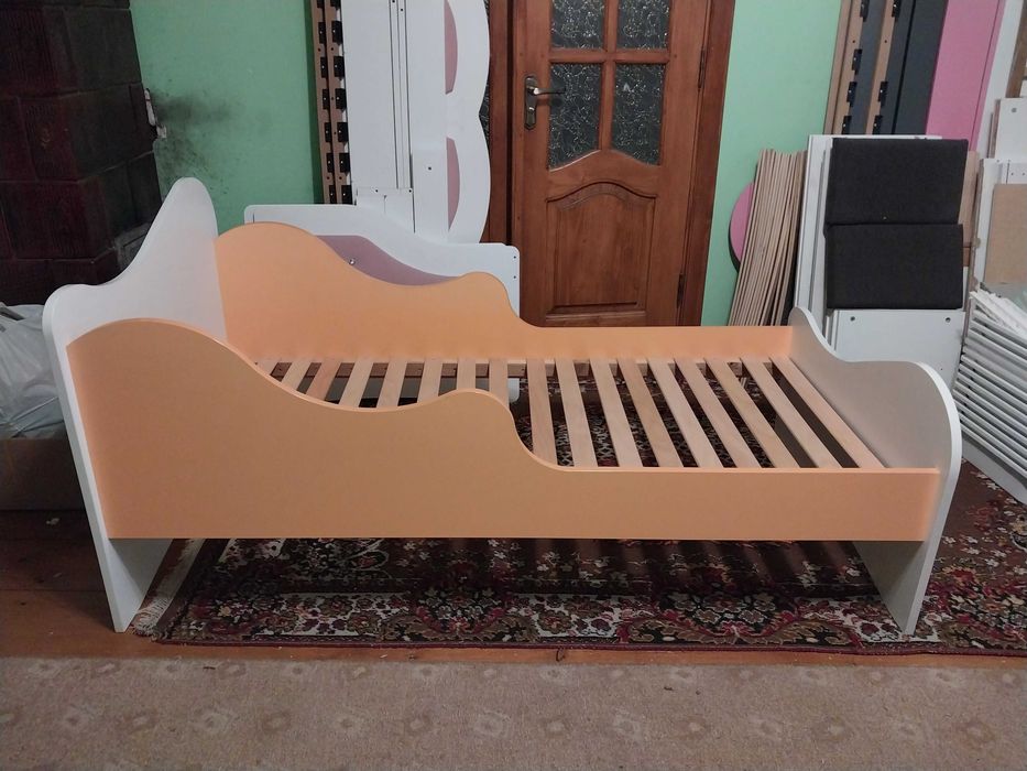Ліжко дитяче/підліткове з матрасом