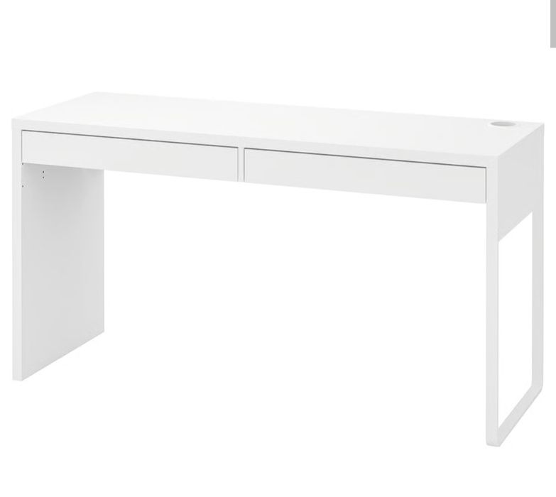 Biurko 105 x 50cena 100 zł lub 142x50  c.350 zł