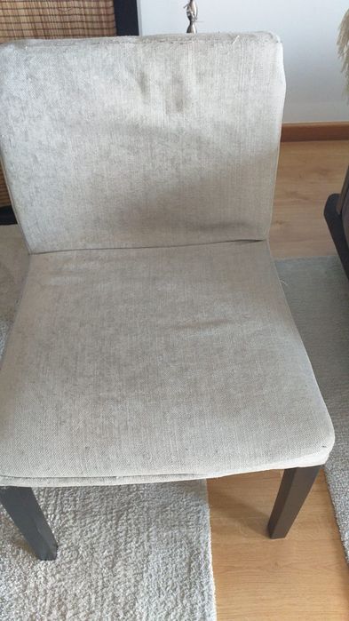 2 cadeiras Nils IKEA com capa beje