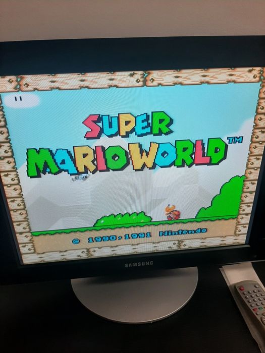 Tv LCD Samsung  com comando