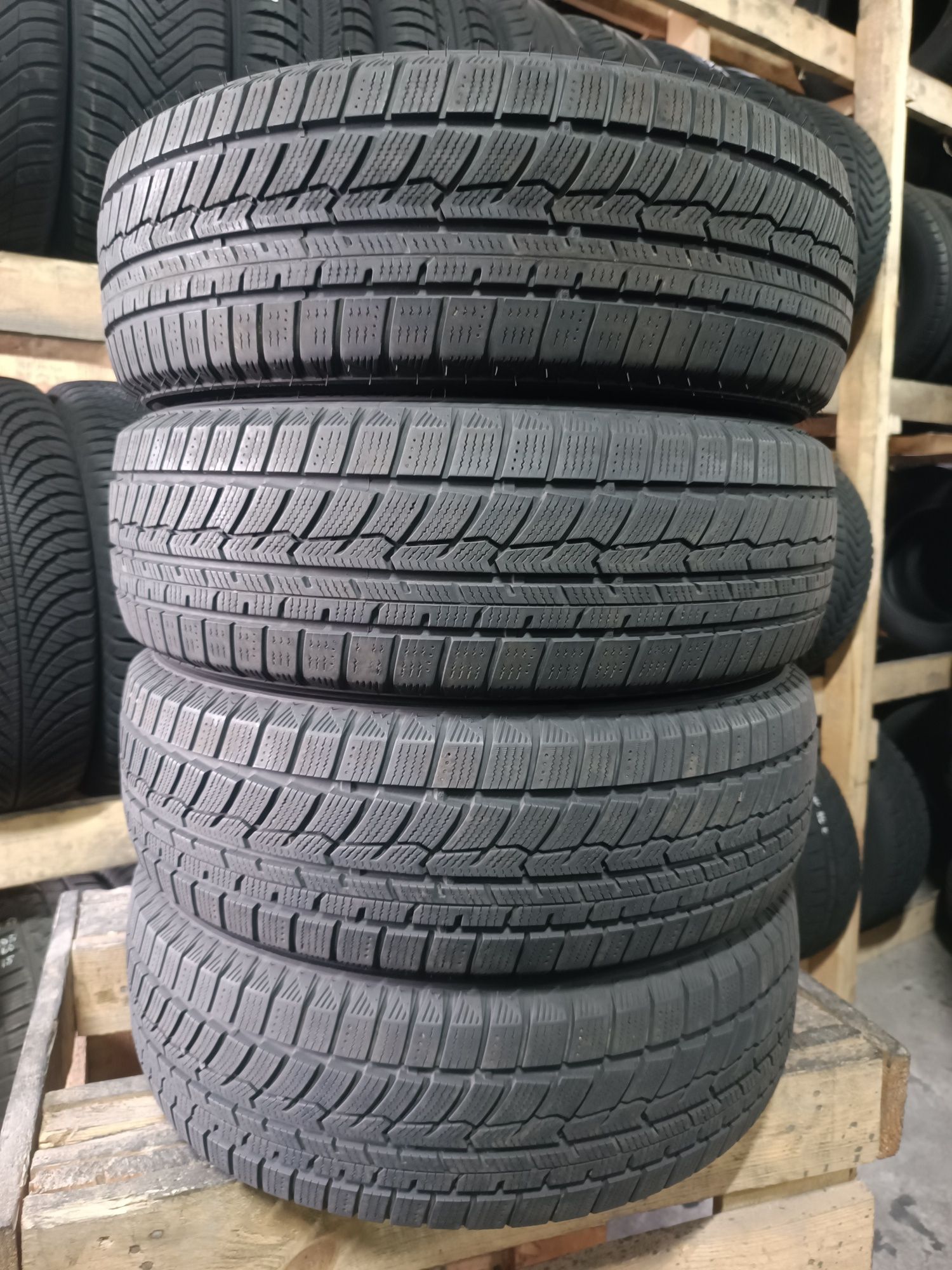 Зимові шини AUSTONE 175/65 R14 резина Р14