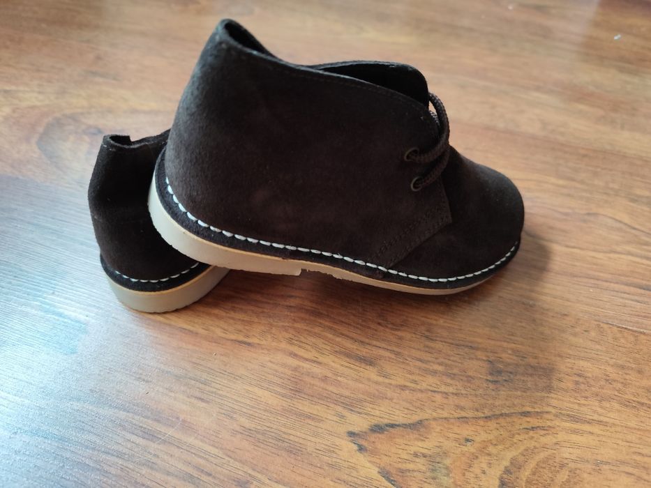Botas novas camurça tamanho 35 castanhas