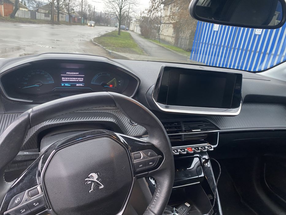 Оренда електомобіля, машина в аренду, прокат