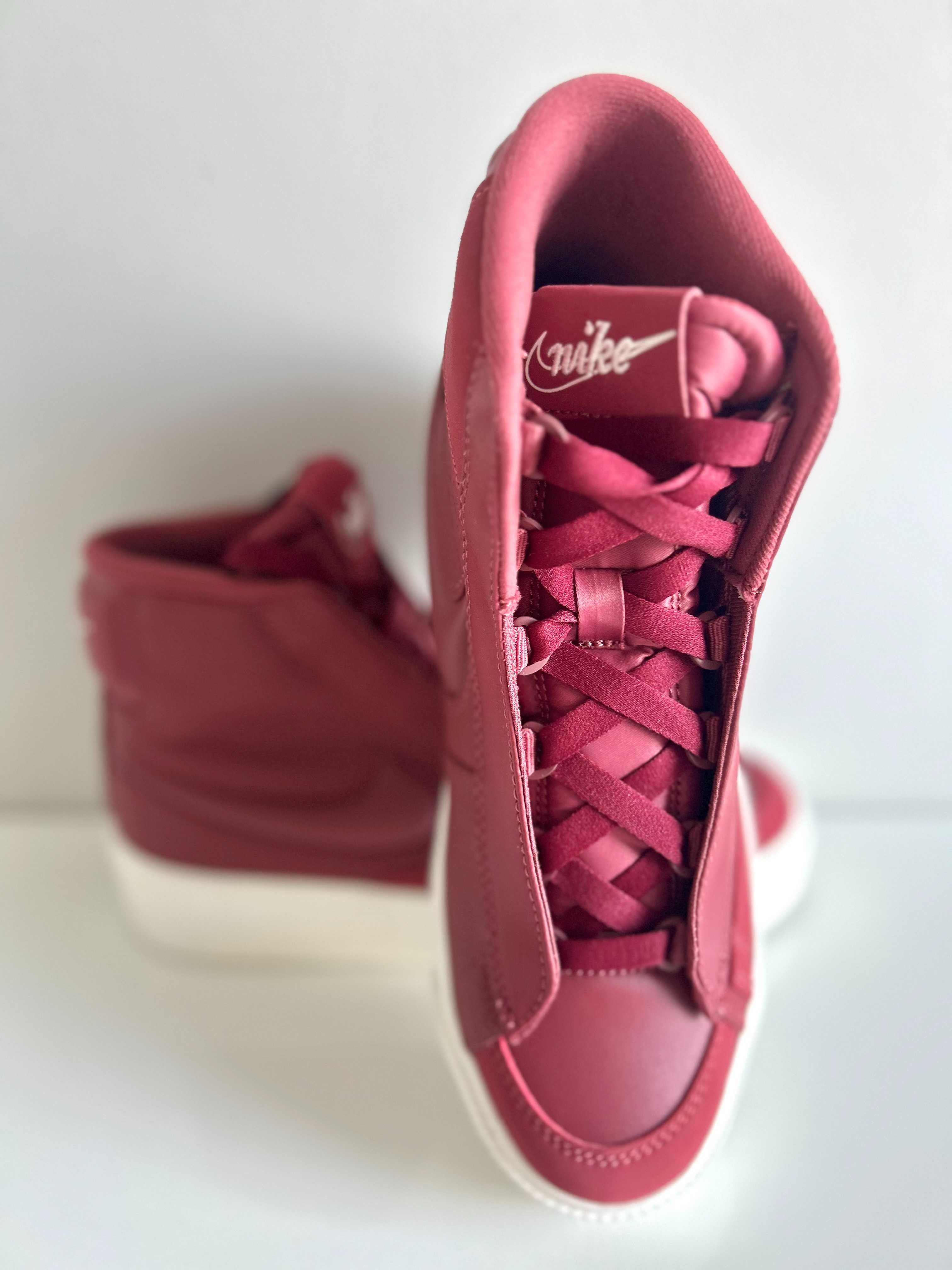Buty damskie Nike  Blazer Mid Victory