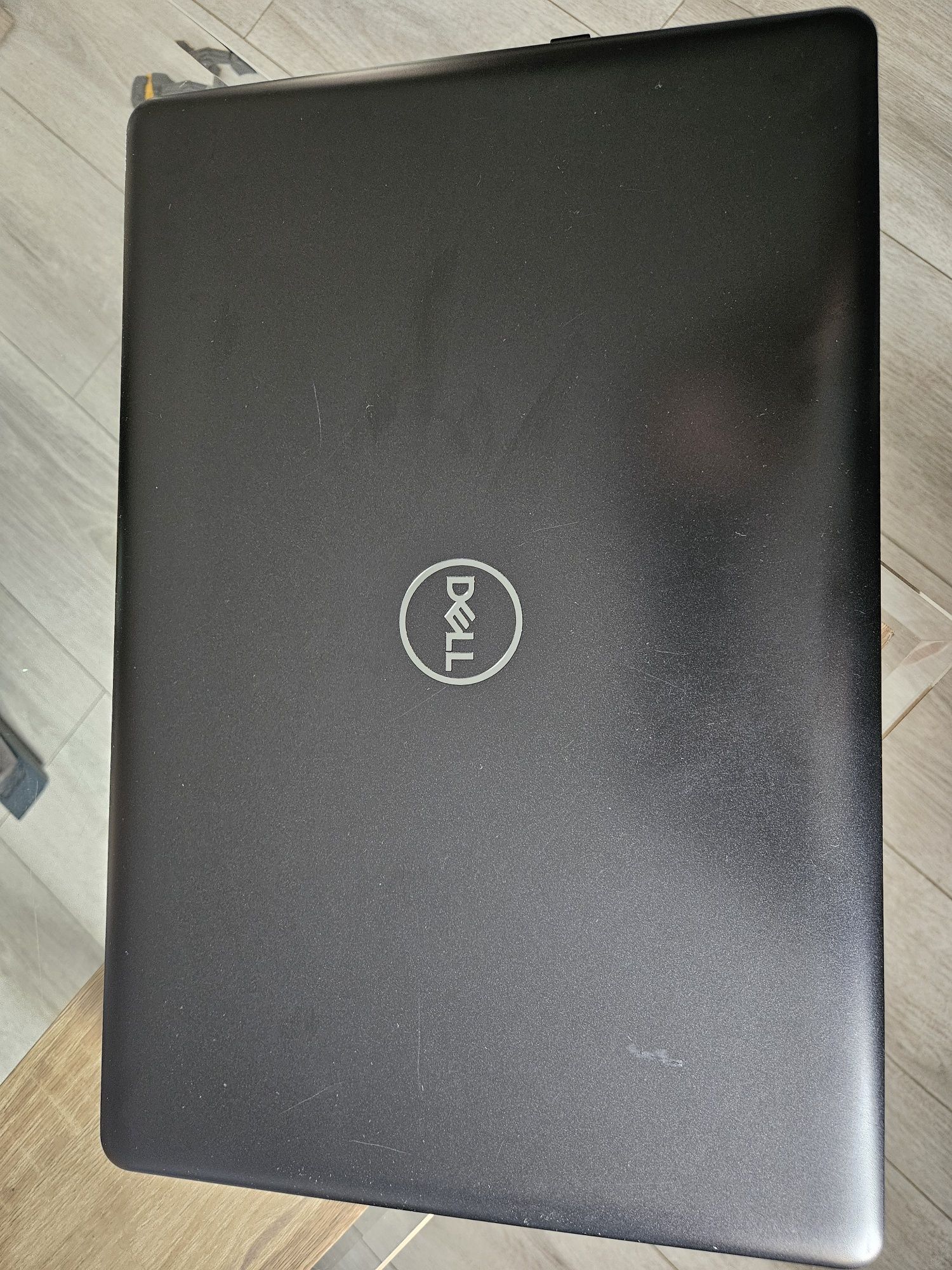 Laptop Dell P35E001  17,3"