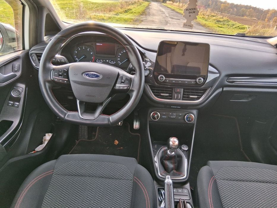 Ford fiesta mk8 st line