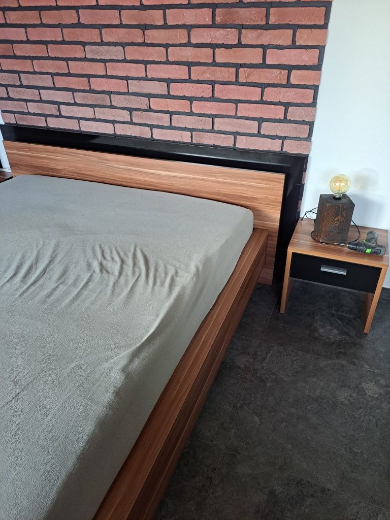 Łóżko do sypialni