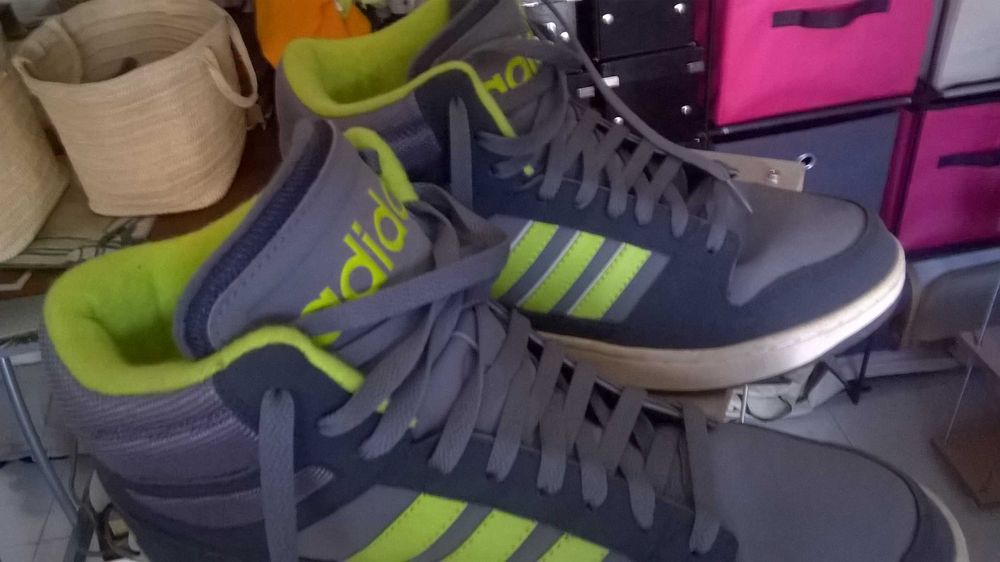 tenis da marca adidas
