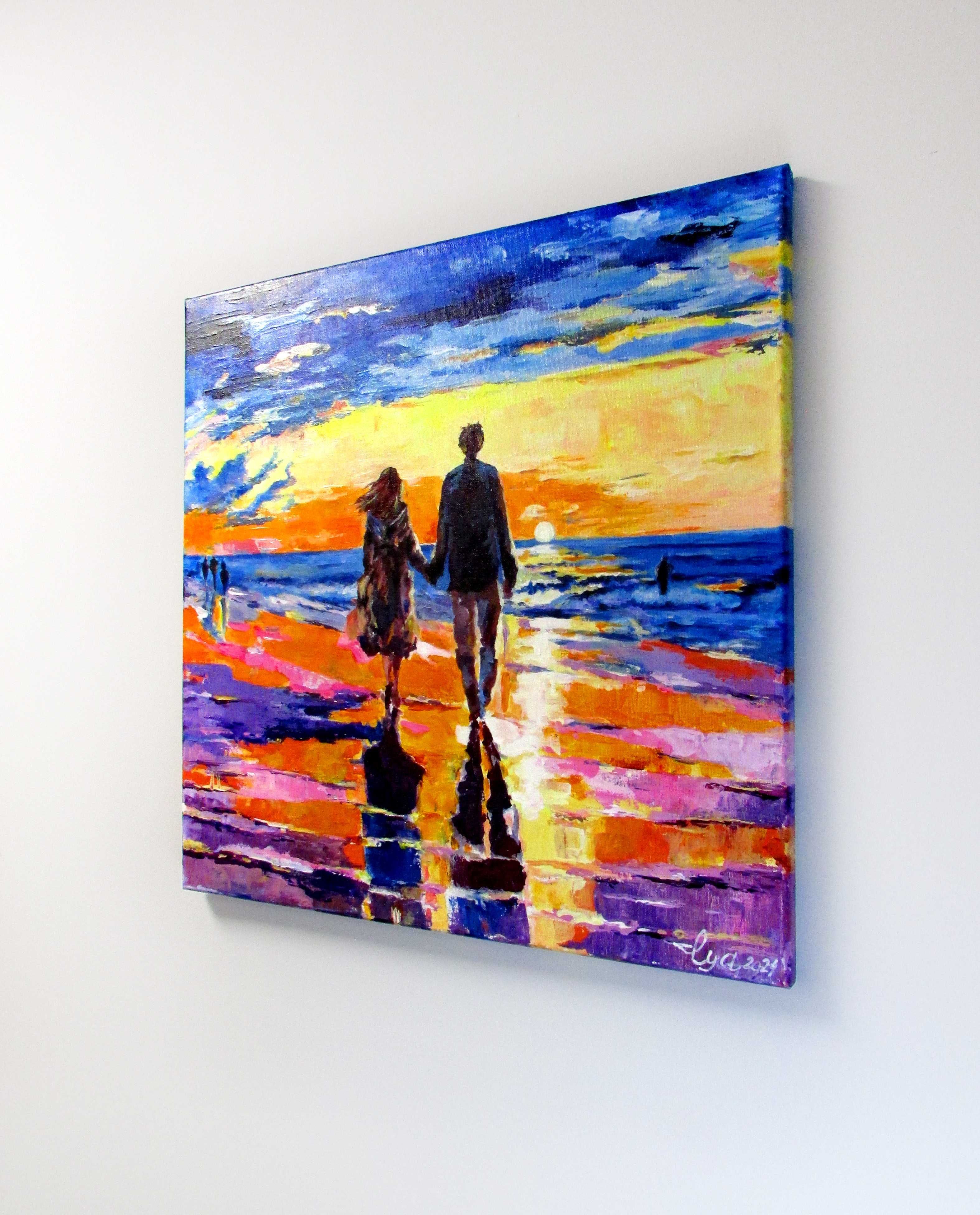 Miłość - Para wita zachód słońca na plaży. Najlepszy prezent! 50x50 sm