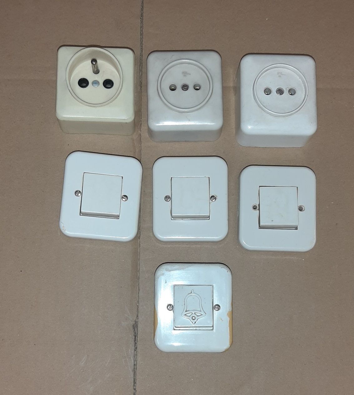 Osprzęt elektryczny 230V