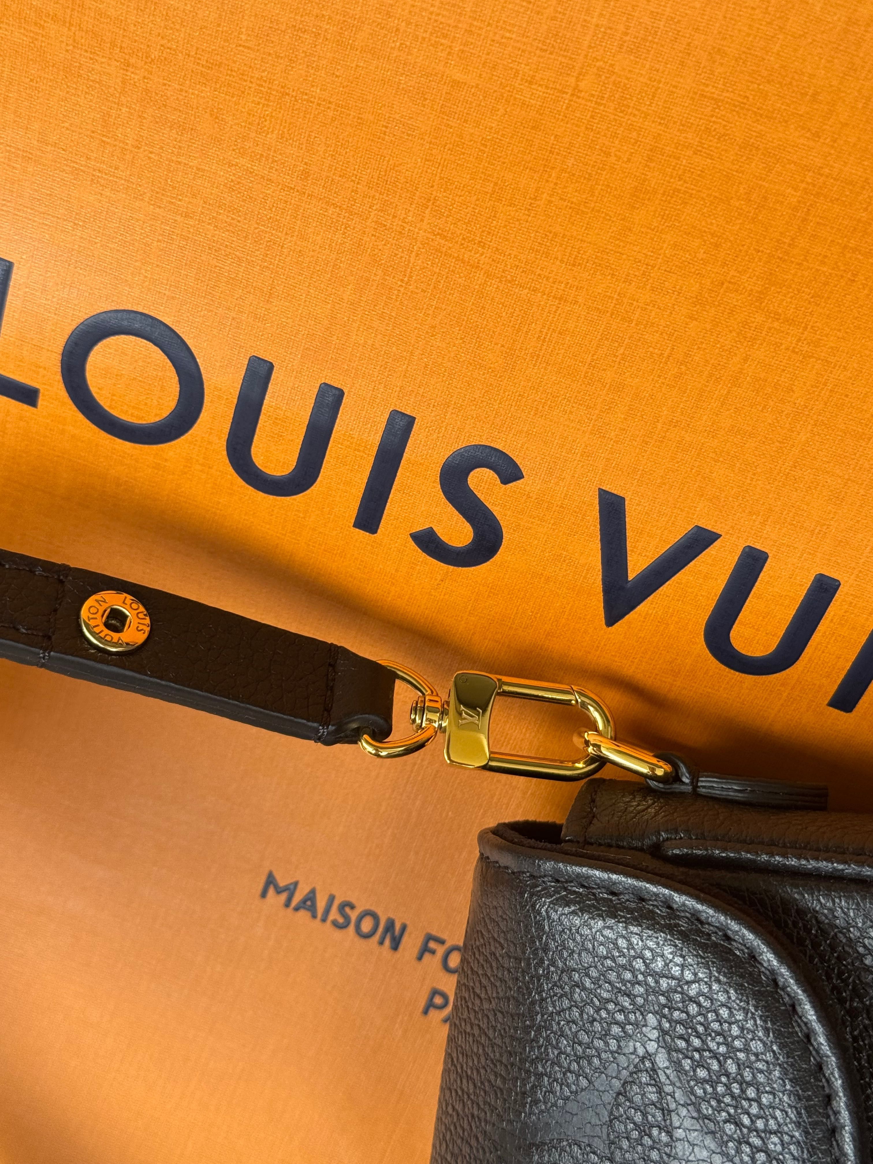 Louis Vuitton ivy сумочка