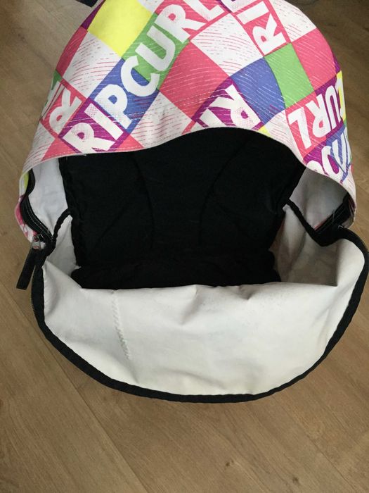 Mochila escolar + Estojo Rip Curl