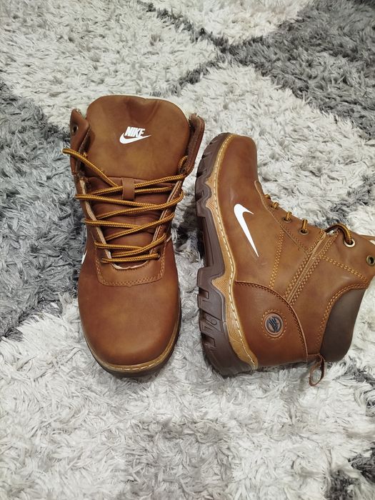 Nowe zimowe buty męskie