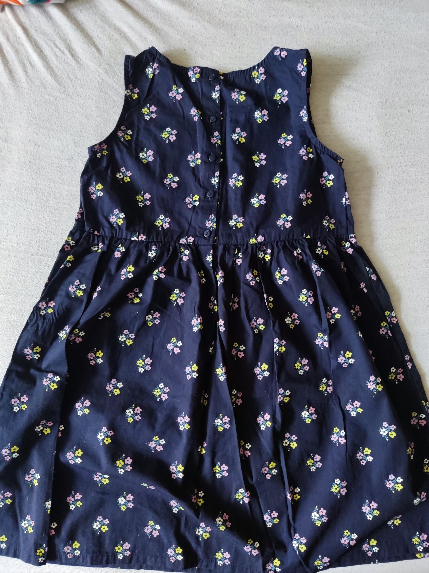Sukienka dziewczęca rozmiar 128 H&M