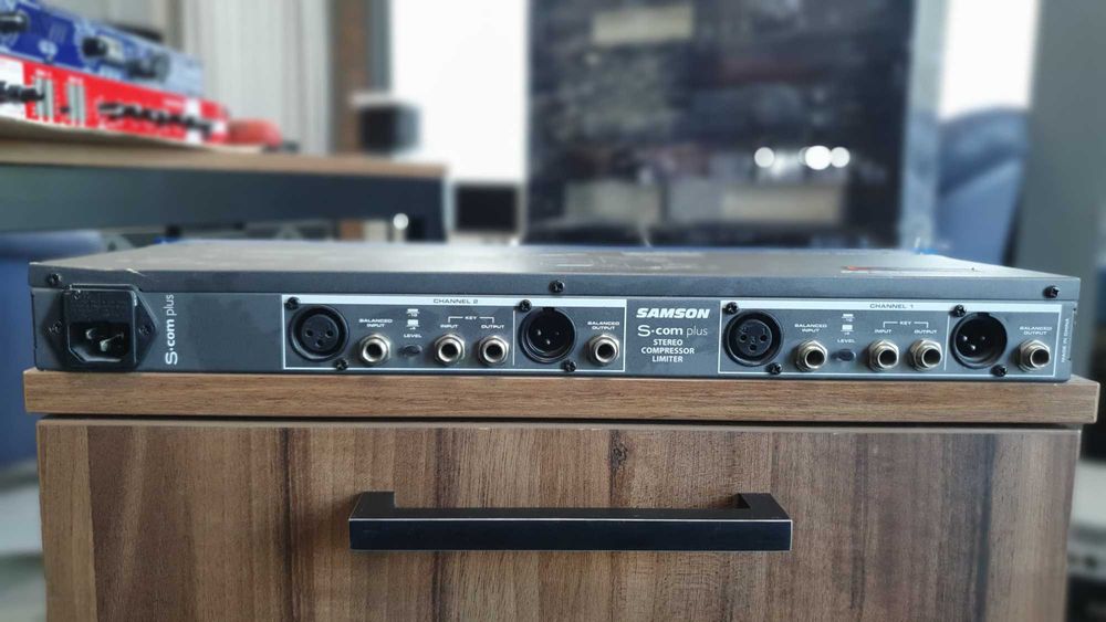 Samson S-Com+ Стерео компрессор - лимитер