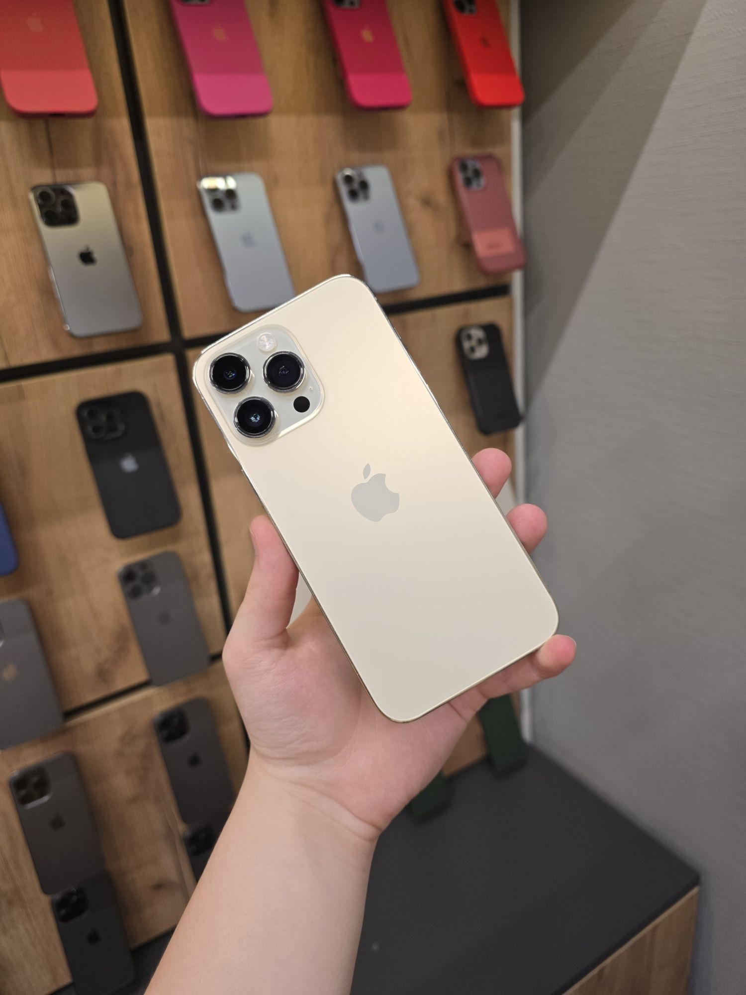 iPhone 14 Pro Max 256Gb Gold Neverlock з Гарантією