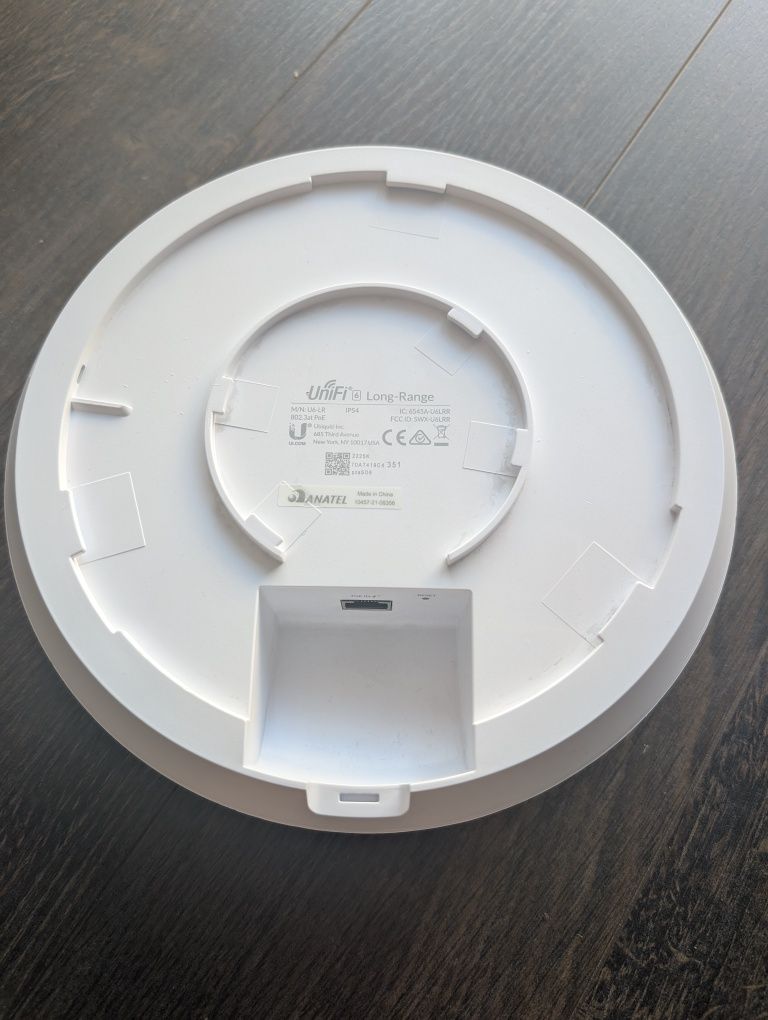Ubiquiti UniFi U6 Longo Rang Dual-Band Wi-Fi 6 - 150 EUR