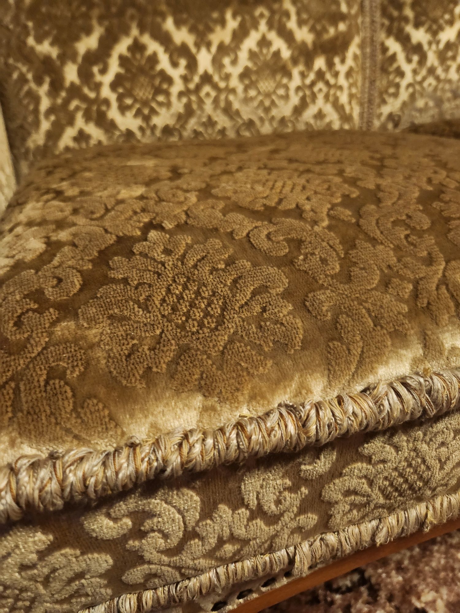 RZESZÓW PILNIE SPRZEDAM Sofa kanapa styl Ludwik ornament złota ćwieki